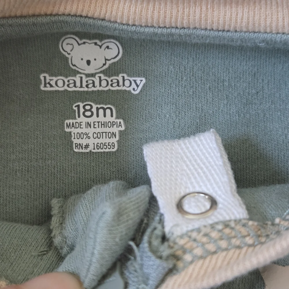 Baby Gap Lot Denim Overalls & Distressed Jean Size 6-18 Month / Koala‎ Onesie